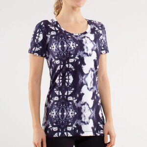 Lululemon Every Yogi Tee Ink Blot Print Size 8 Shibori Style (Read Measurements)
